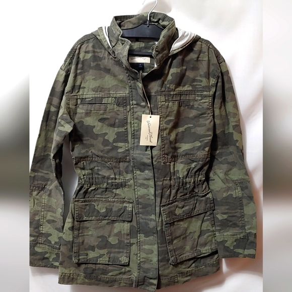 Universal Thread Camo Utility Jacket XSmall NWT - Picture 2 of 5